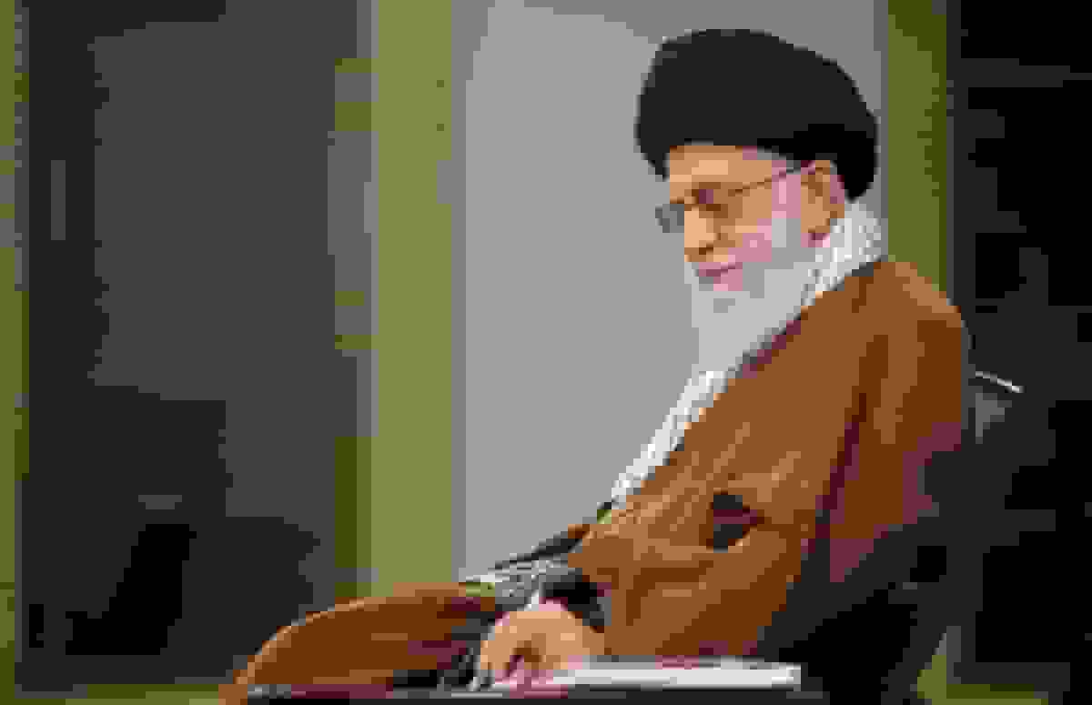 پیام رهبر انقلاب به کنگره ملی شهدای غریب اسارت