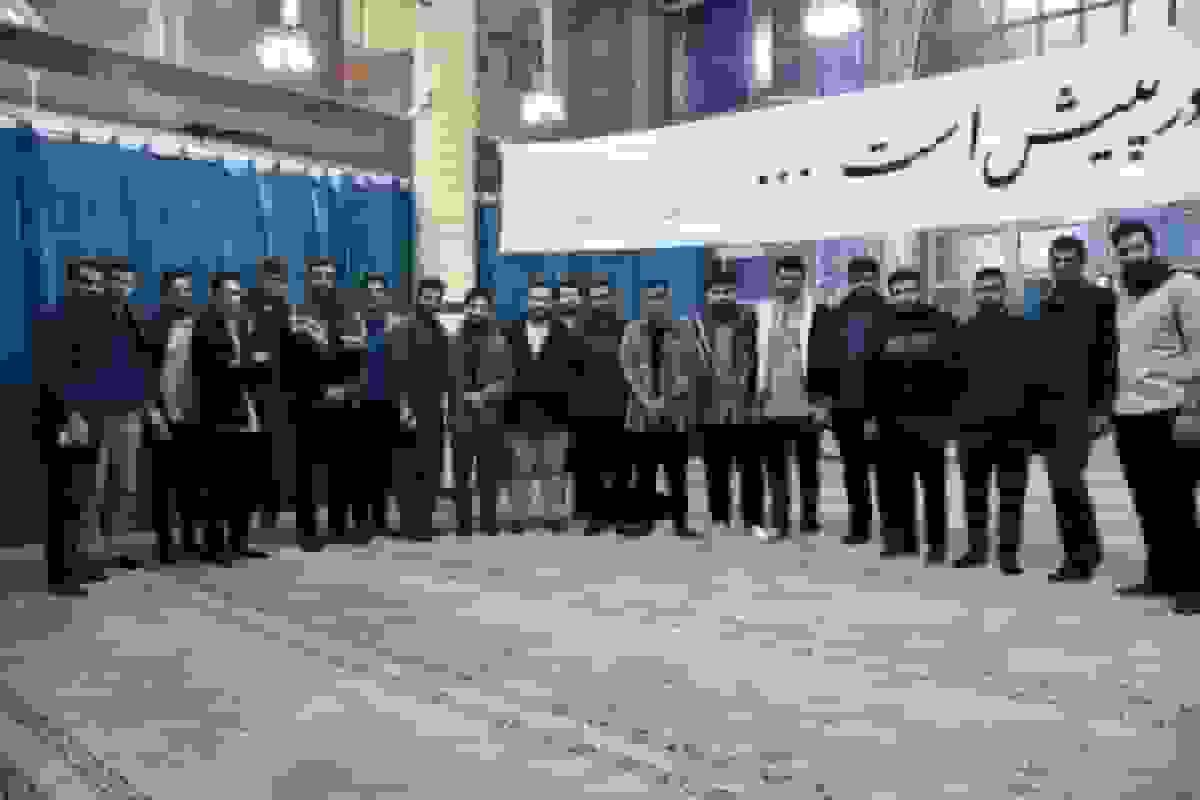 بررسی مسجد جامع خرمشهر به عنوان الگوی مقاومت و تربیت انقلابی