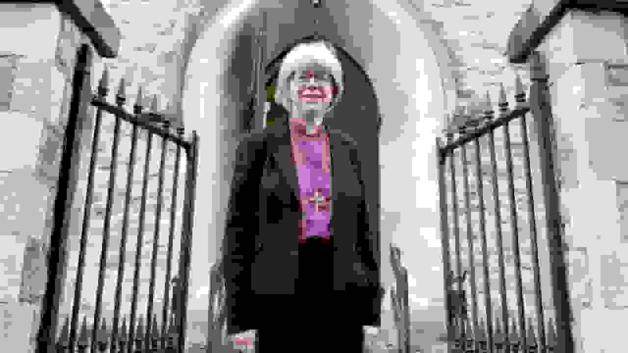 شکسته شدن سنت ۱۴۰۰ ساله کلیسای انگلستان؛ اولین زن اسقف اعظم