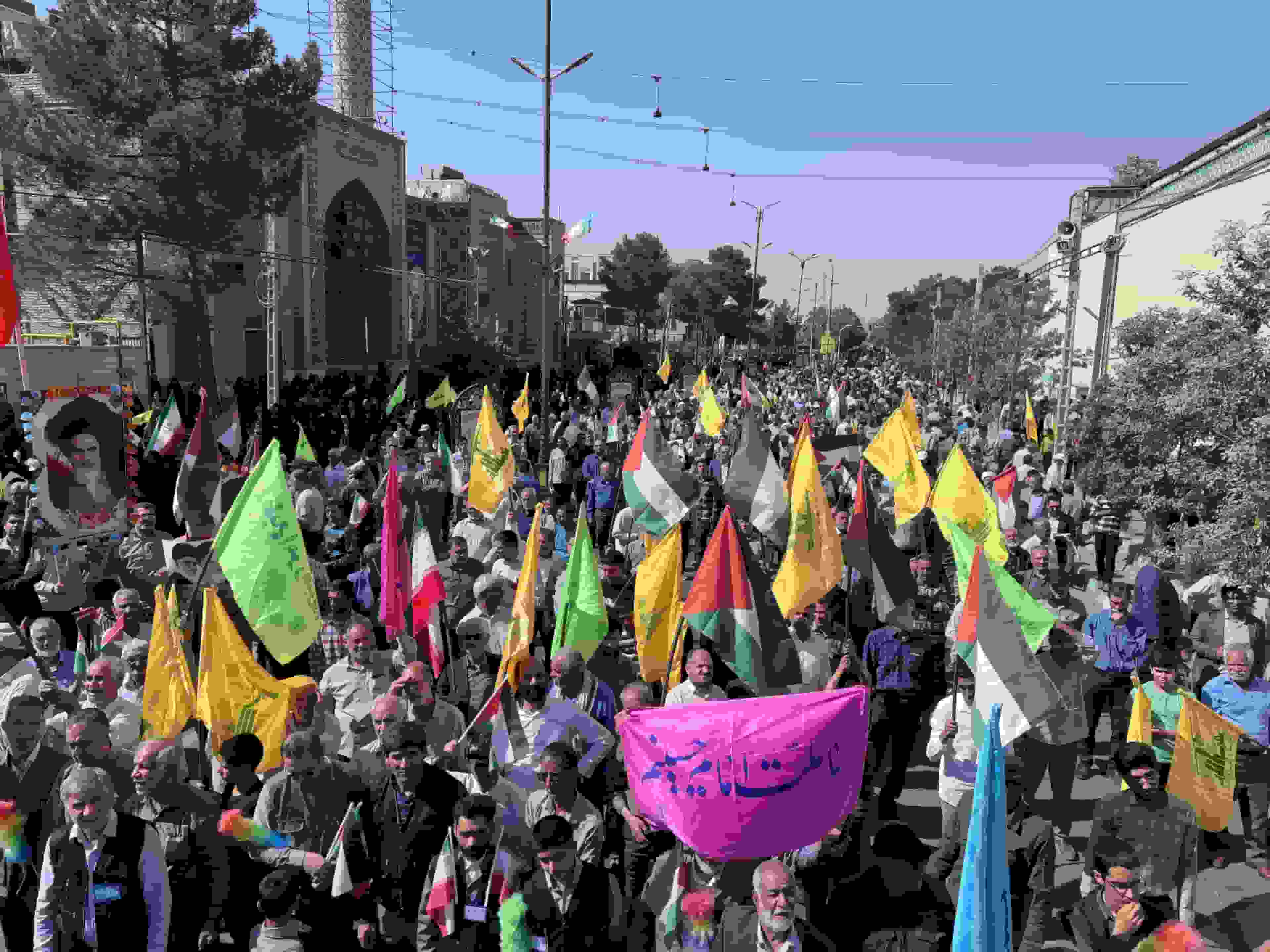 راهپیمایی بشارت نصر با حضور حماسی مردم کرمان برگزار شد