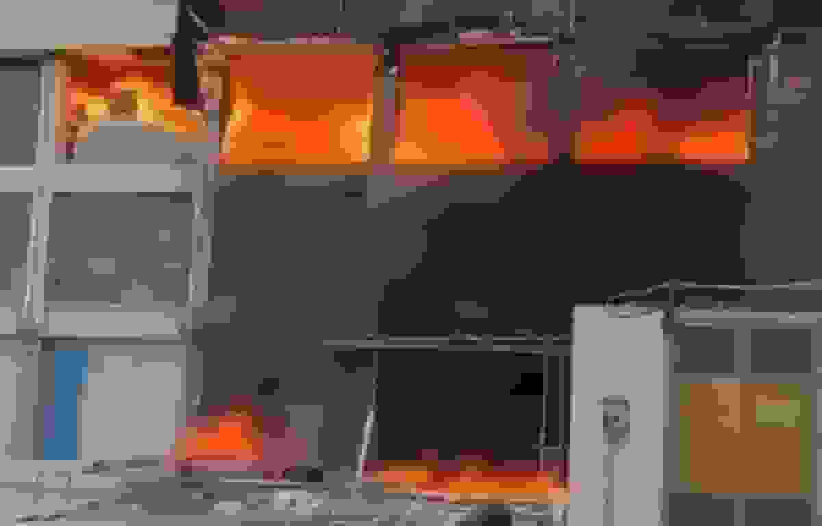 آتش‌سوزی گسترده در مجتمع تجاری اطلس درگهان قشم