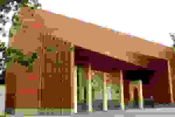 انتصاب سرپرست جدید پردیس بین‌الملل شریف در کیش