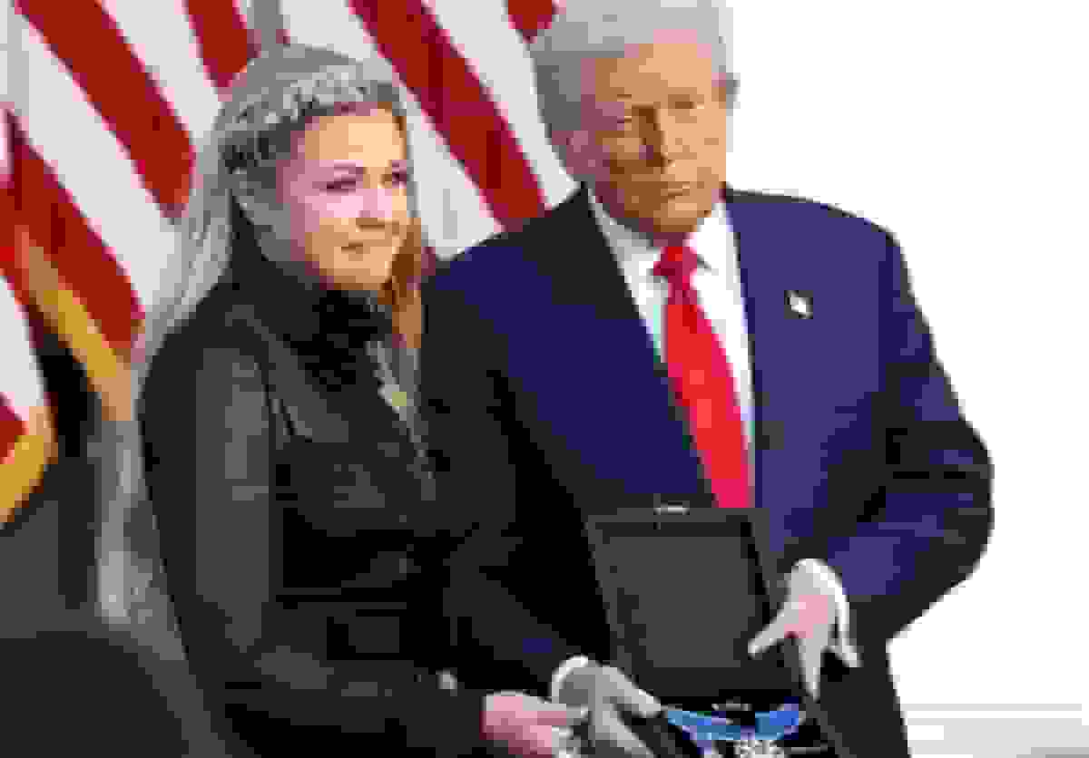 اهدای مدال آزادی ریاست جمهوری آمریکا به چارلی کرک توسط ترامپ