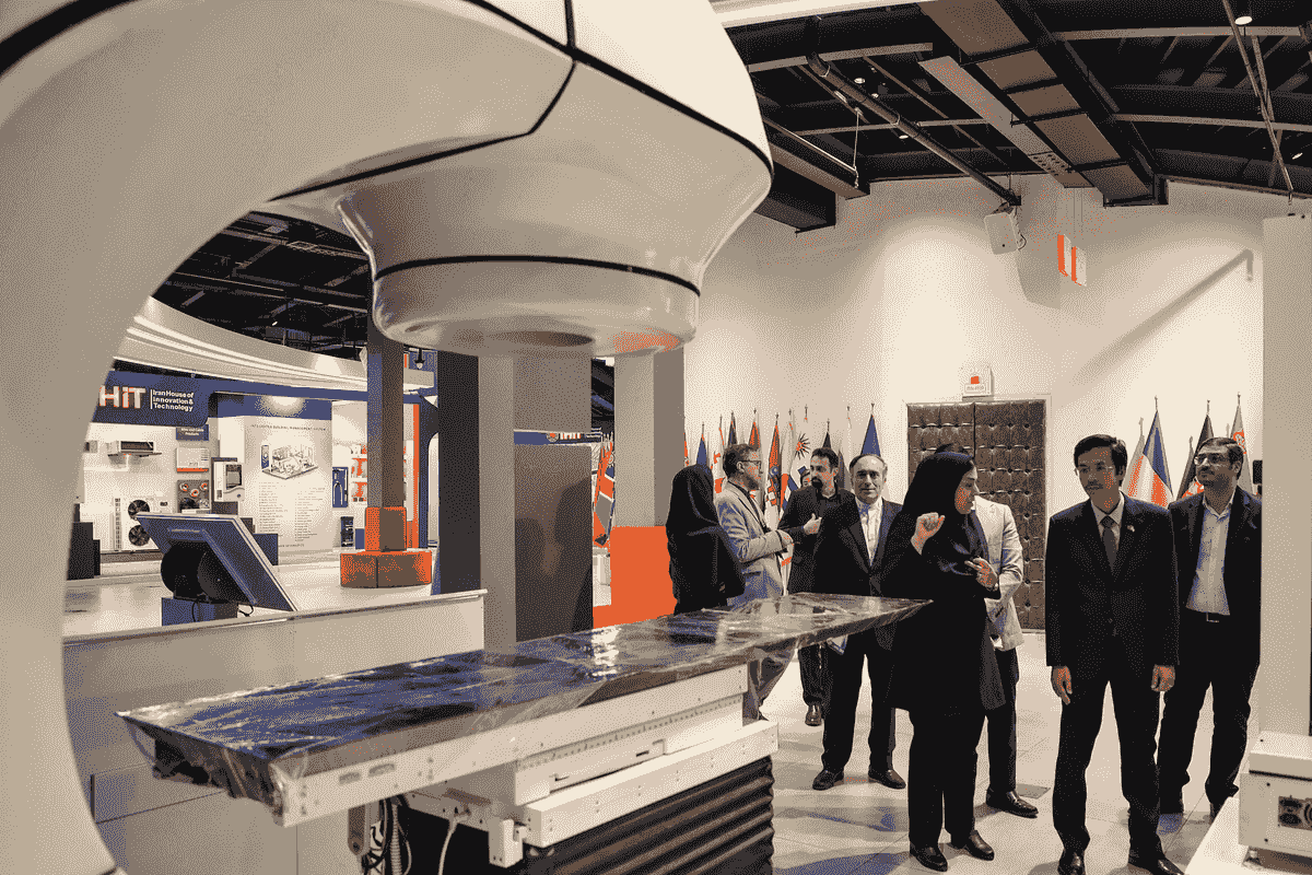 سفیر ویتنام تحت تاثیر فناوری پیشرفته ایران قرار گرفت