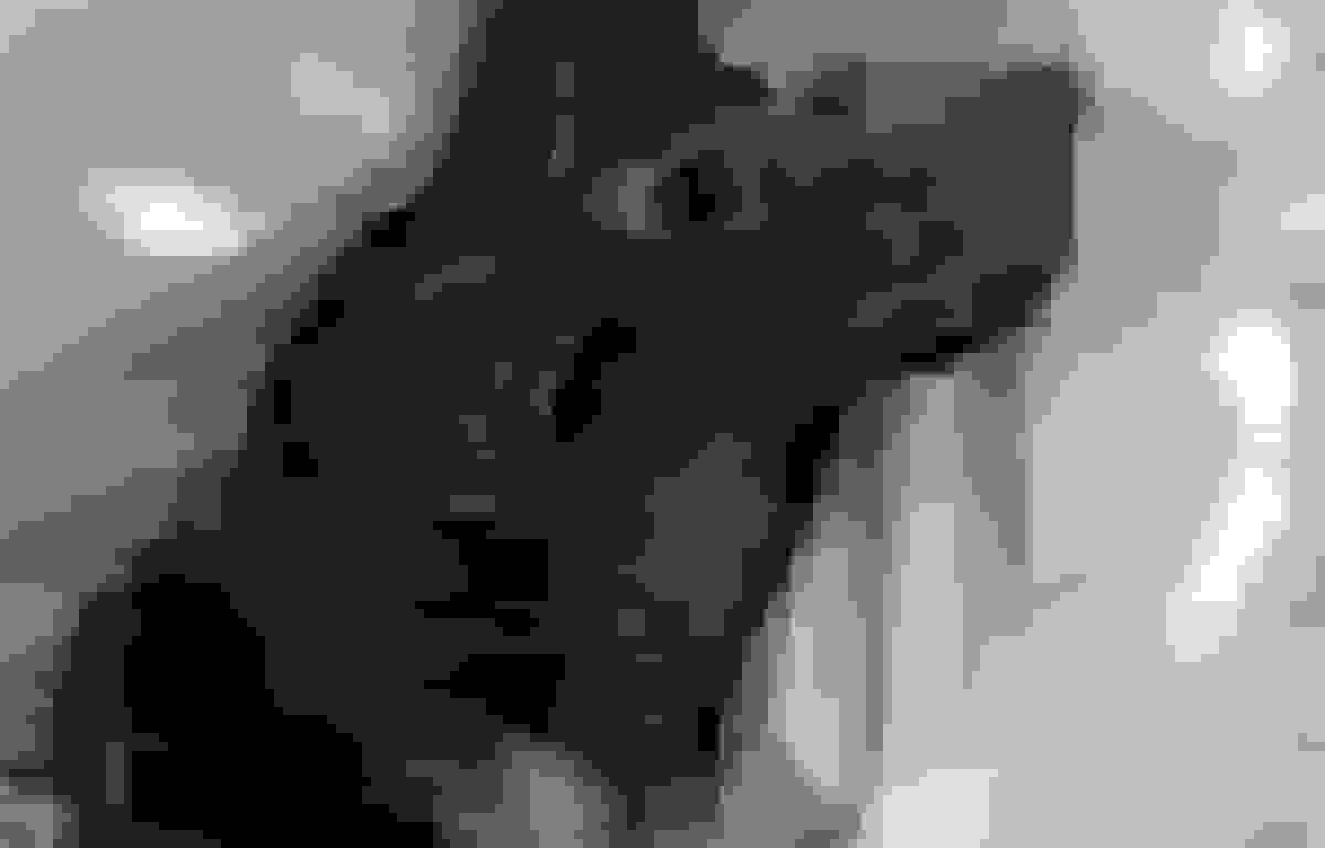 کشف پیکر مرد معلول فلسطینی توسط تیمهای دفاع شهری در غزه