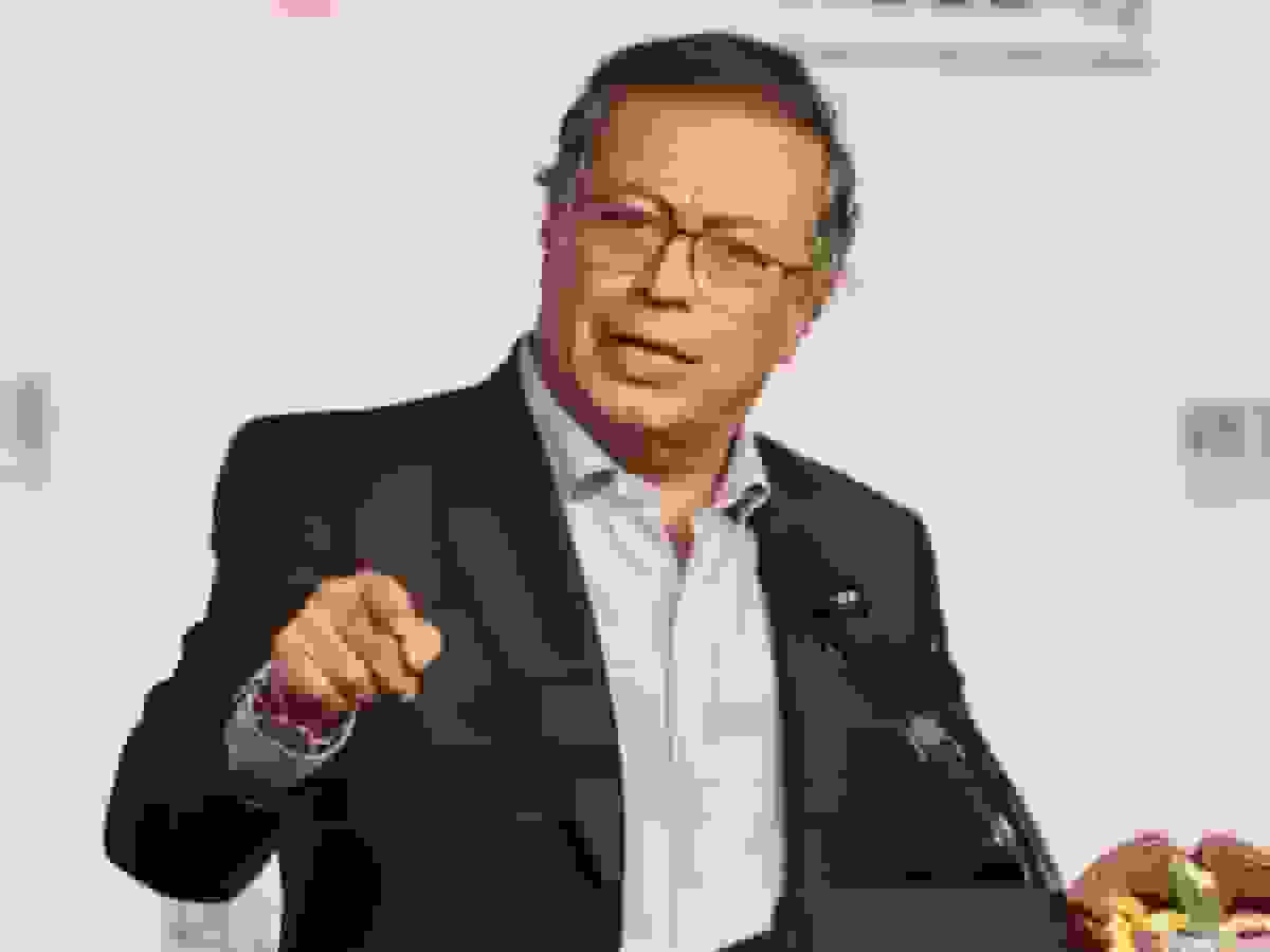 رئیس‌جمهور کلمبیا نقض حاکمیت کشورش توسط آمریکا را محکوم کرد