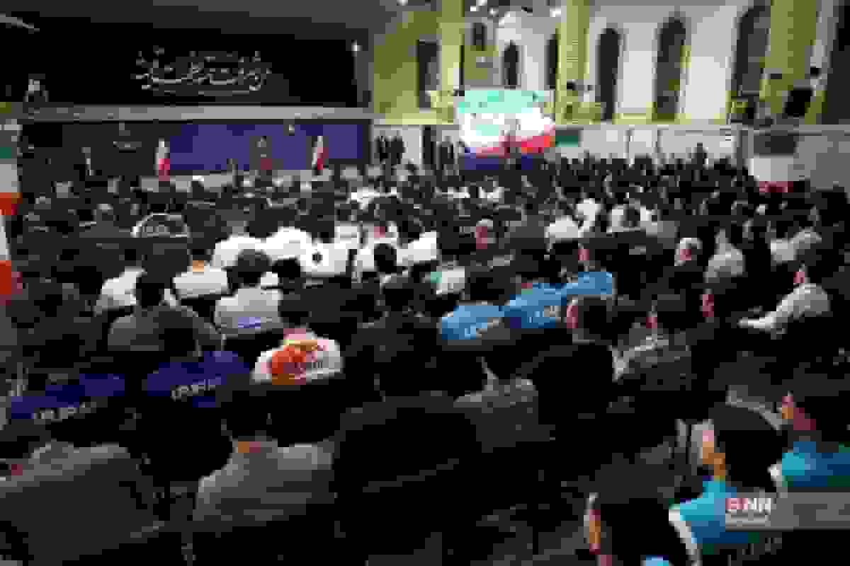 دیدار قهرمانان ورزشی و المپیادهای علمی با رهبر انقلاب