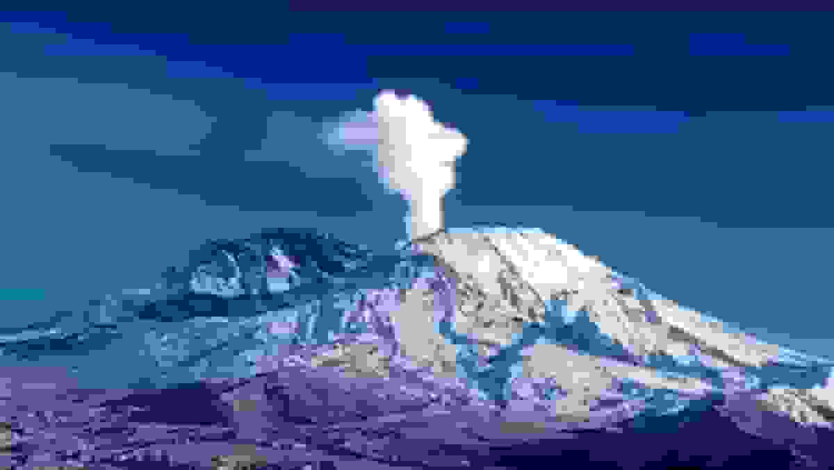 فوران تفتان در راه است؟ وضعیت آتشفشانی در قله‌های دماوند و سبلان