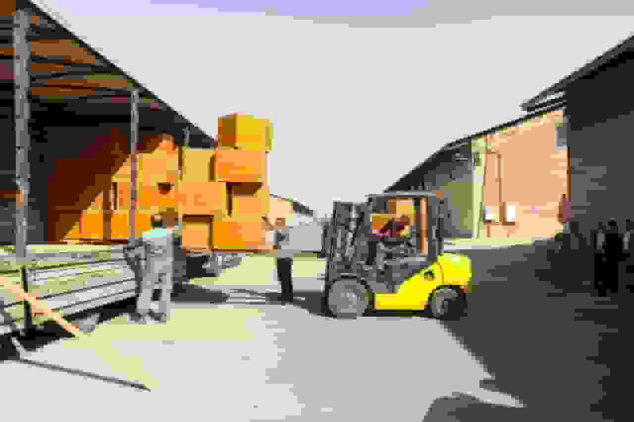 ترخیص ۶۰۰ دستگاه میکروسکوپ تخصصی با پیگیری دادستانی تهران