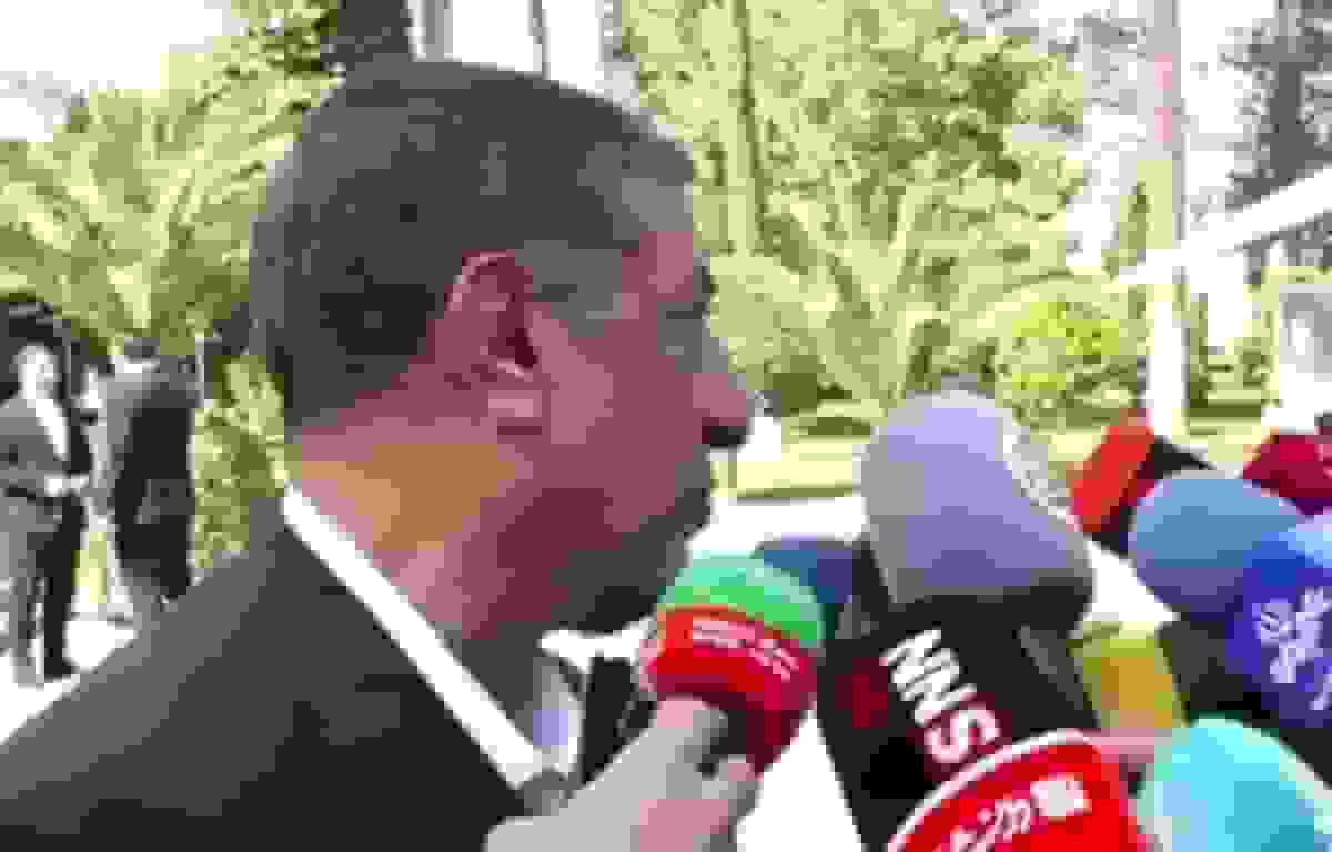 هر چه مجلس کمتر در امور اجرایی مداخله کند دولت بیشتر می‌تواند به کار اصلی خود بپردازد