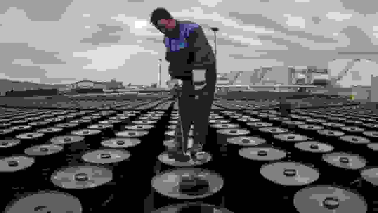 اختصاص قیر با ۵۰ درصد قیمت بورس به دستگاه‌های اجرایی