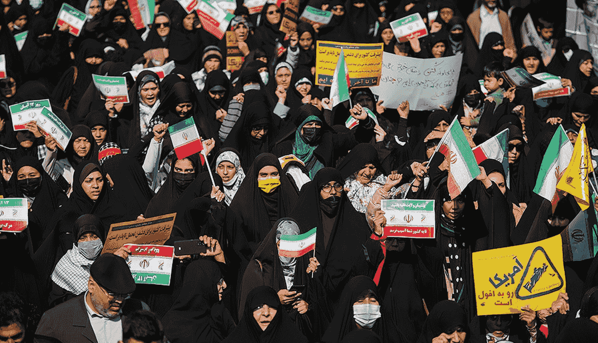 اینجا ایران است؛ جایی که استکبار را در گور خودش دفن کردند