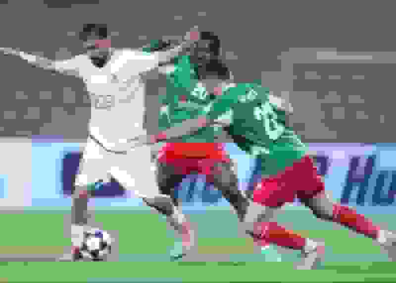 شک و تردید در اردوی آبی‌پوشان برای صعود؛ الوحدات ۱ - استقلال ۱