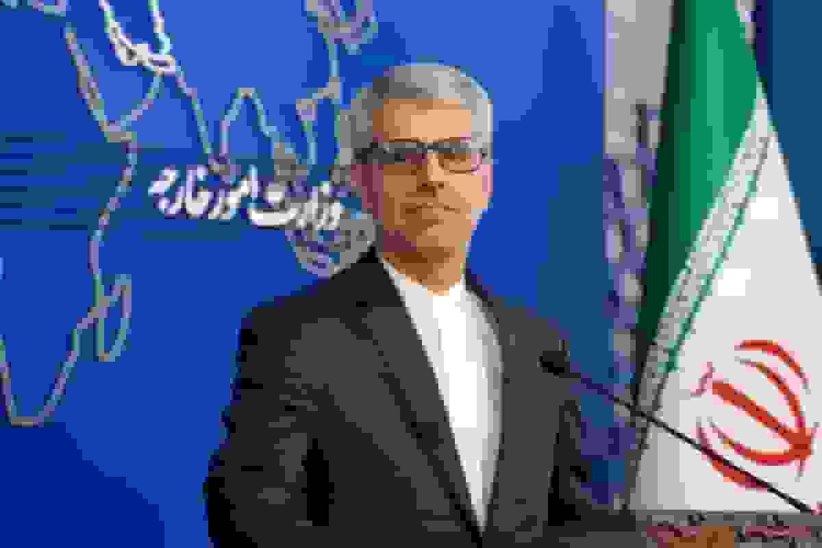 حضور بقائی در مراسم یادبود خلبان لوتر یادگاری