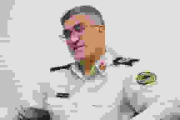 دستگیری باند ۱۴ نفره قاچاق سوخت و کشف ۳.۷۲ میلیون لیتر بنزین در بندرعباس