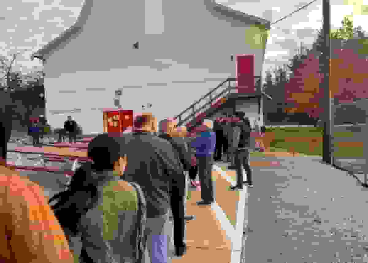 صف طولانی دریافت غذای رایگان در کالیفرنیا