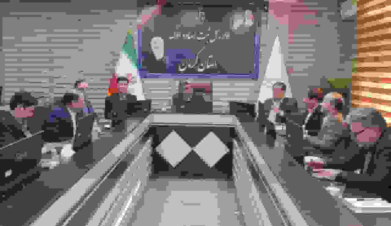 تعویض اسناد دفترچه‌ای شهروندان کرمانی یک روزه انجام می‌شود