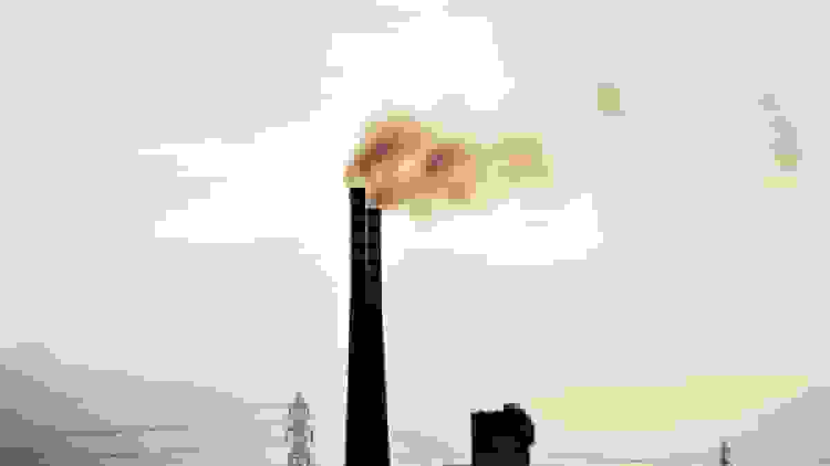 اخطار زیست‌محیطی به نیروگاه توس مشهد به دلیل مصرف بیش‌ازحد مازوت