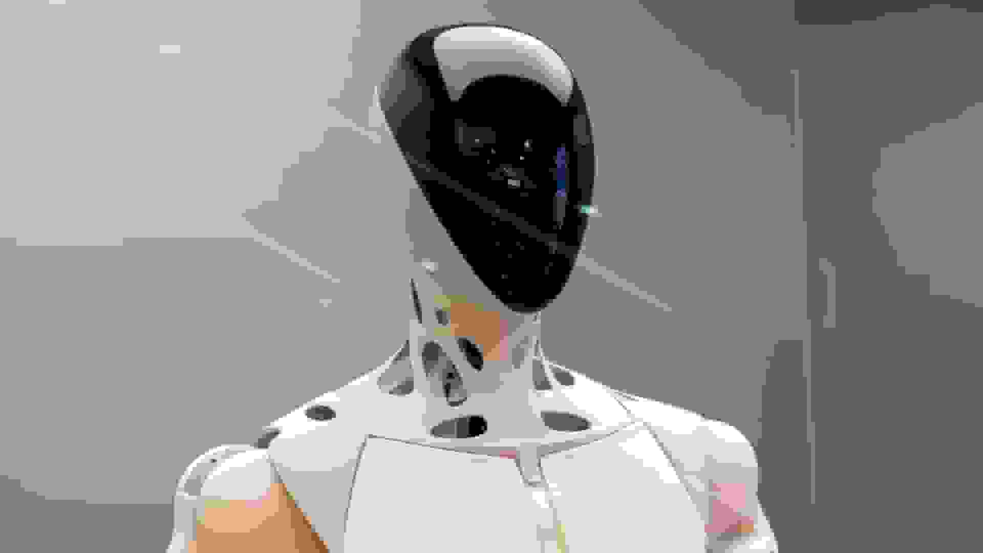 فرانسه ربات انسان‌نمای هوش مصنوعی برای ایمنی نیروگاه هسته‌ای مستقر می‌کند