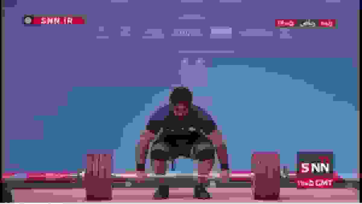 توزیع مدال وزنه‌برداری توسط رئیس کمیته ملی المپیک