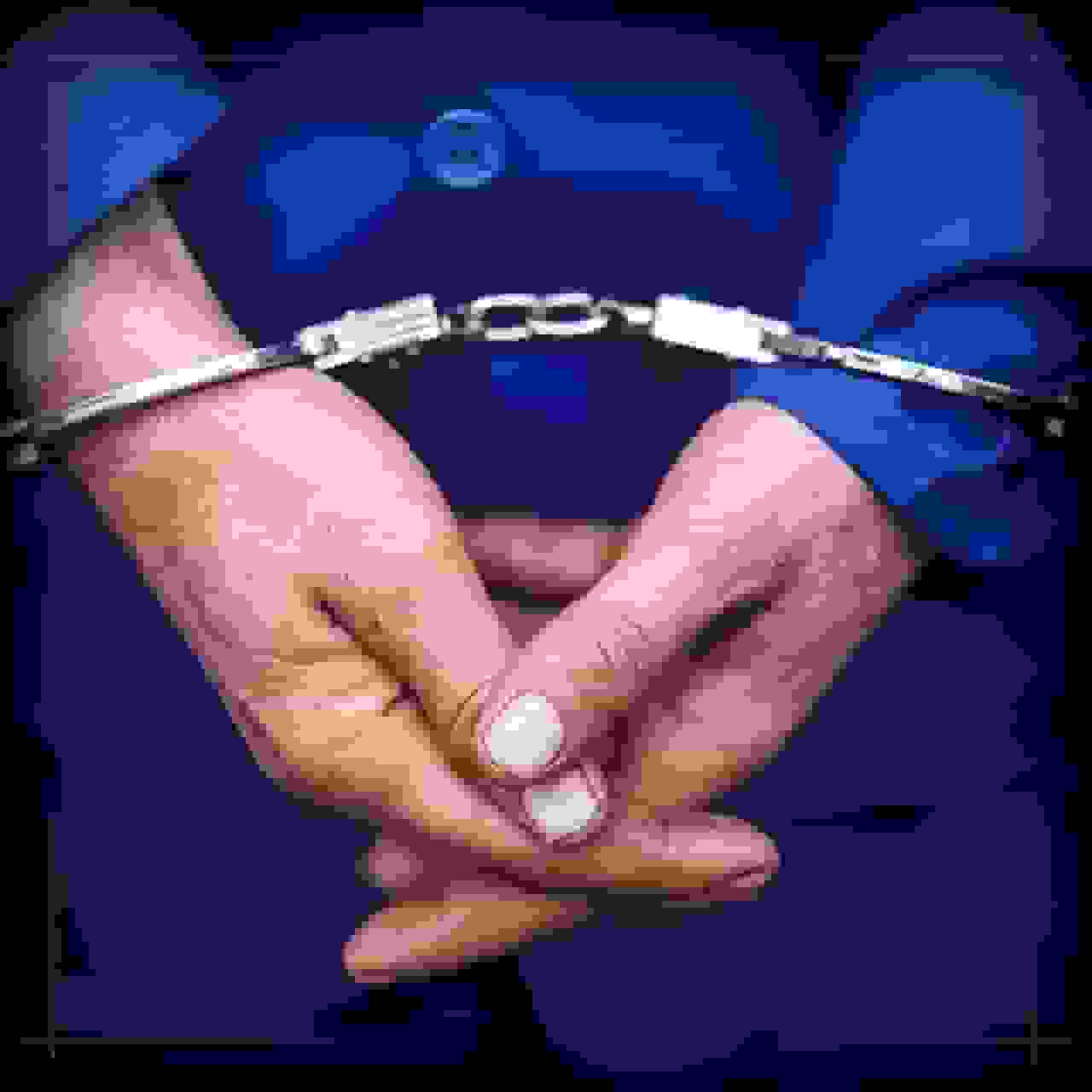 دستگیری سارق محتويات خودرو در اسلام آباد کرج