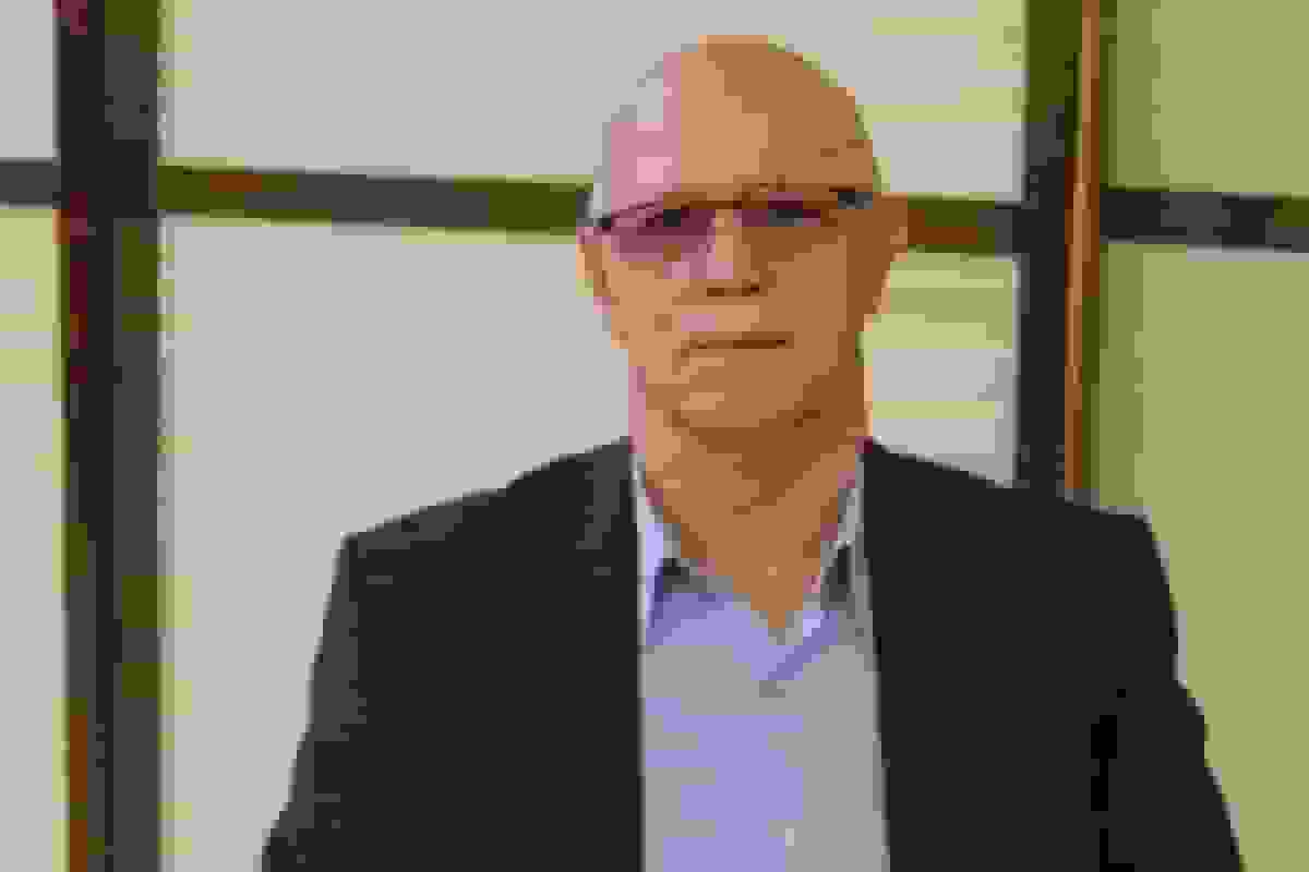 پیشکسوت فوتبال ایران بستری شد