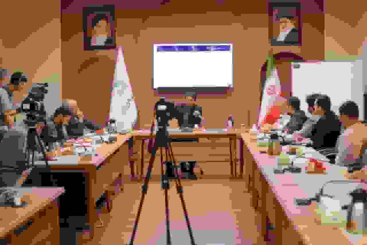 اقتصاد و فناوری در پیچ تاریخی: از مقاومت داخلی تا تهدیدهای دیجیتال