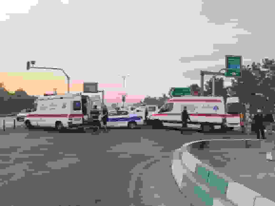 واژگونی مینی‌بوس در ورودی صالح‌آباد با ۶ مصدوم