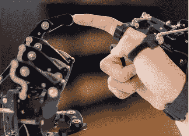 ربات انسان‌نمای لگویی: شاهکار نوجوانی که قوانین رباتیک را تغییر می‌دهد