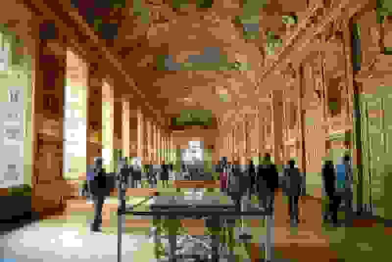 دستگیری سارقان موزه لوور پاریس