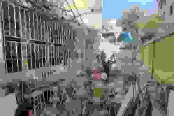 آوار شدن ساختمان قدیمی در خیابان جمهوری تهران