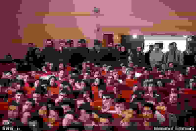 نقش تشکل‌های دانشجویی انقلابی در نزاع گفتمانی دانشگاه پس از جنگ تحمیلی