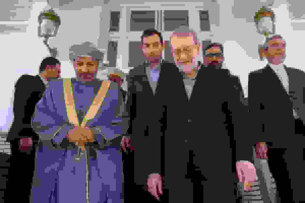 دیدار وزیر کشور عمان با دبیر شورای عالی امنیت ملی ایران در تهران