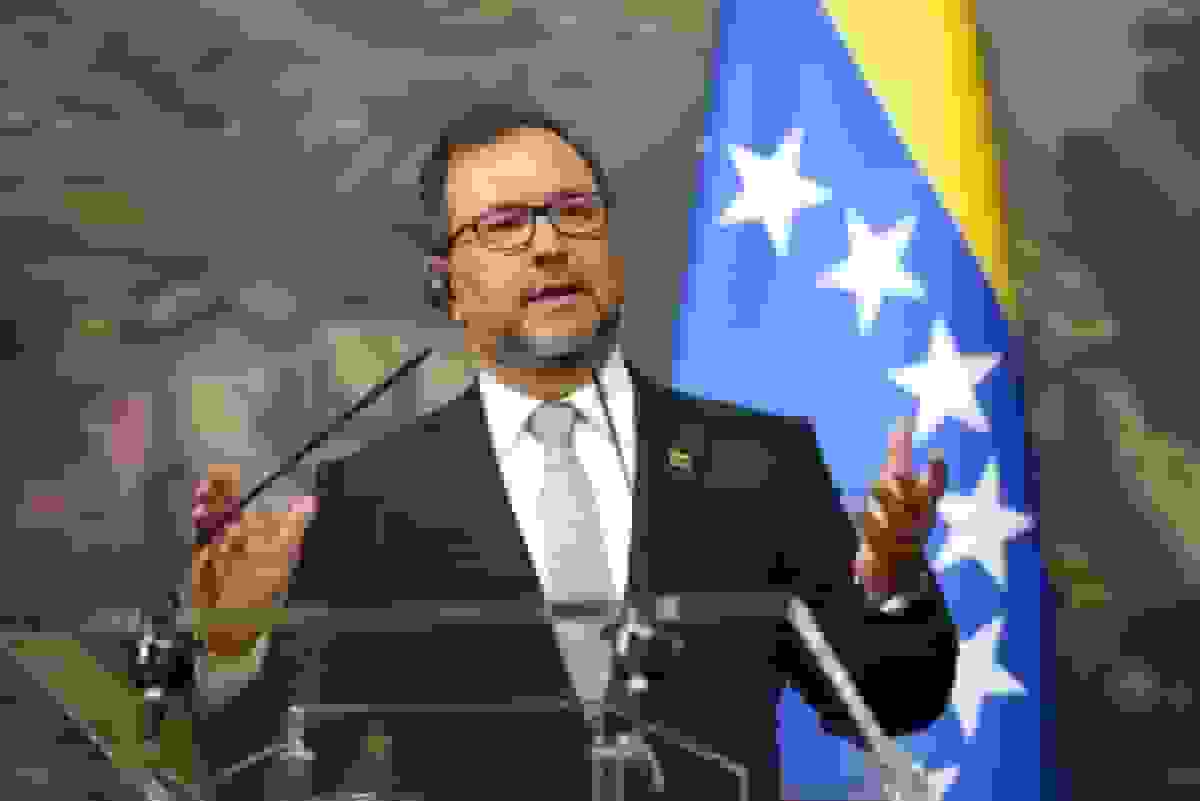 وزیر خارجه ونزوئلا: سیا در حال تدارک عملیات پرچم دروغین برای توجیه تجاوز