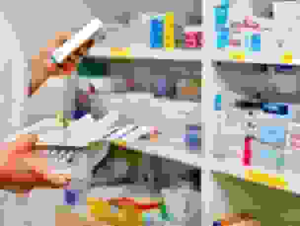 درخواست اصلاح قرارداد بیمهها با داروخانهها