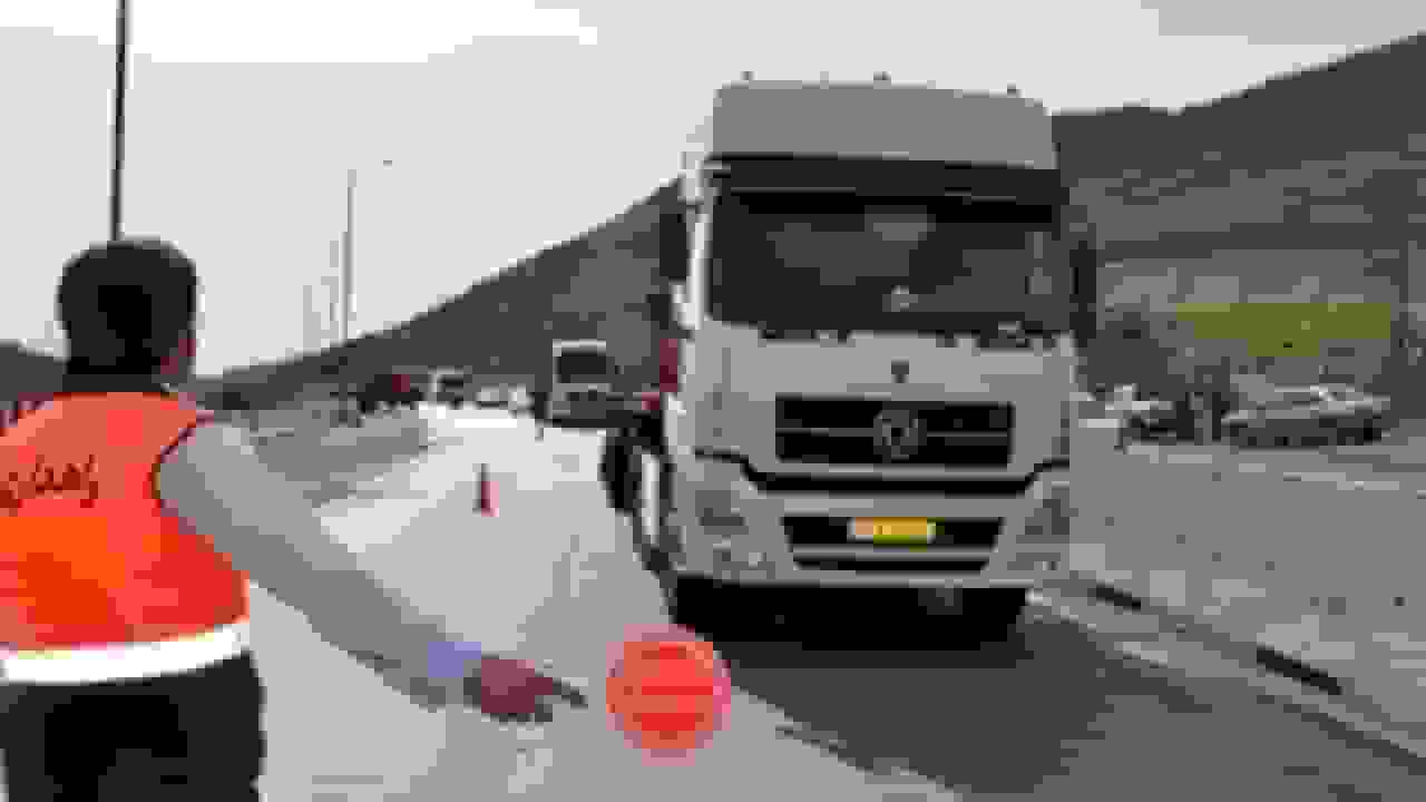 ممنوعیت تردد وسایل نقلیه سنگین در آزادراه کرج – قزوین از ۷ آبان