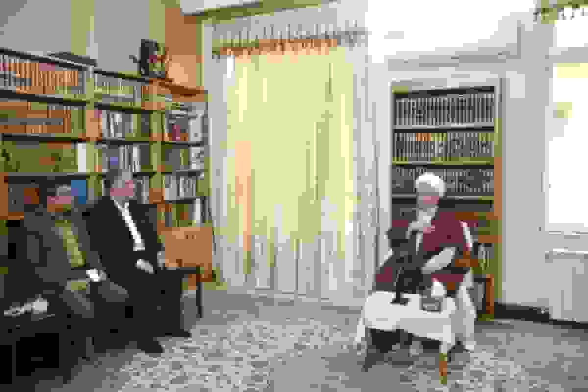 شهرداری قم با مشارکت خیرین در حل مشکلات ازدواج و مسکن