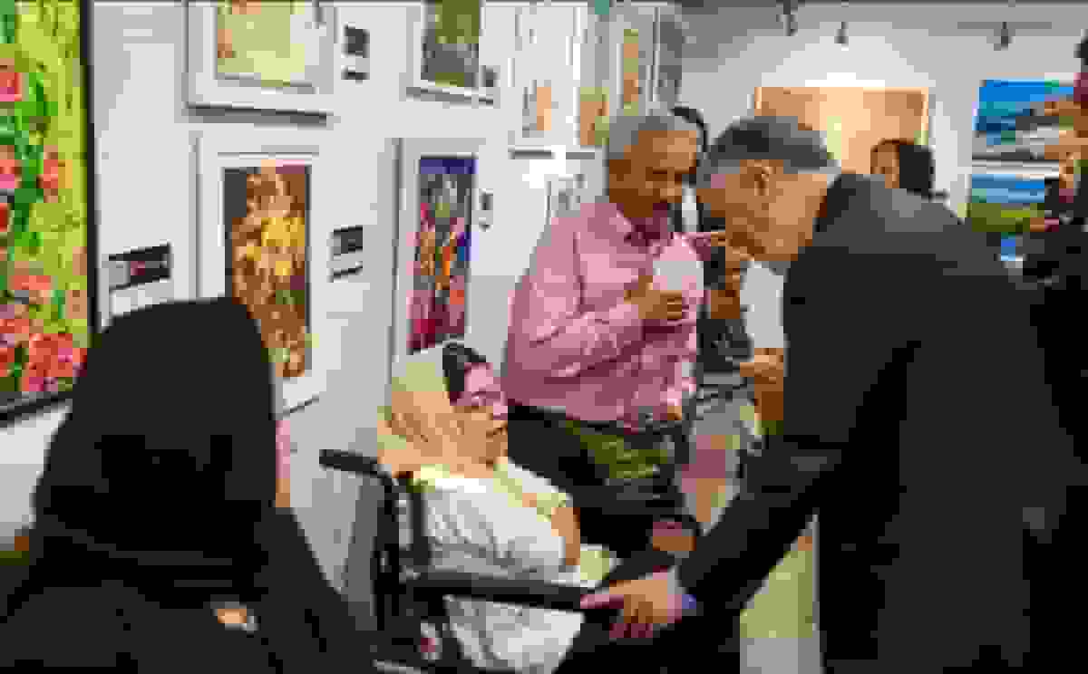 نمایش آثار هنرمندان معلول نمونه‌ای از دیپلماسی انسانی است