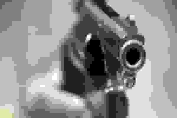 تیراندازی به ماموران انتظامی در آبدانان و دستگیری ضارب و همدستان