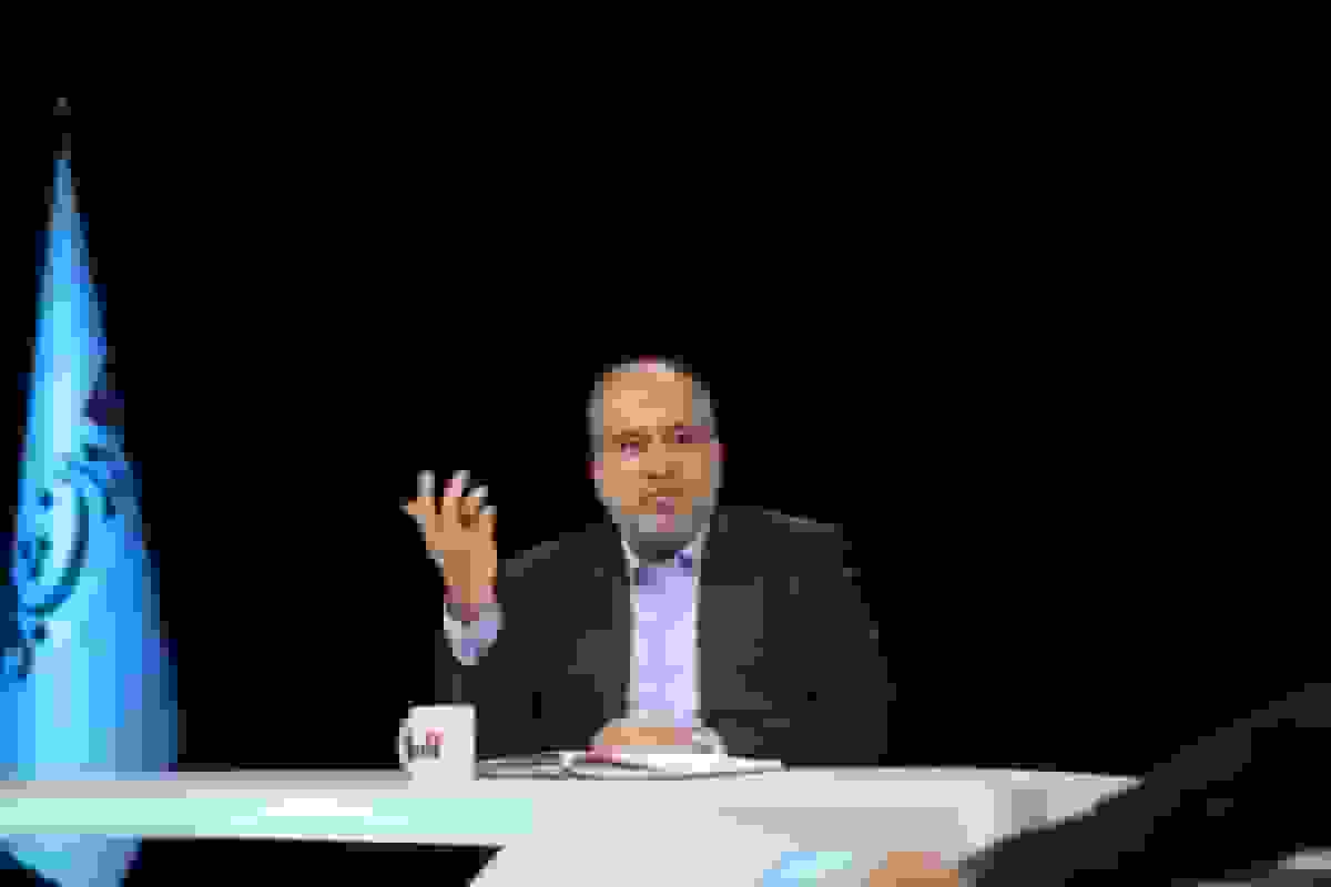 خضریان: رئیس جمهور آمریکا زیاد لاف می‌زند