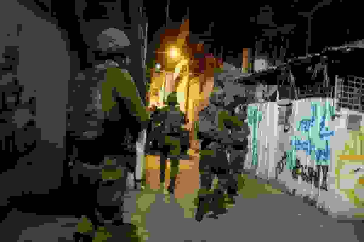 یورش نظامیان صهیونیست به مناطق کرانه باختری و قدس