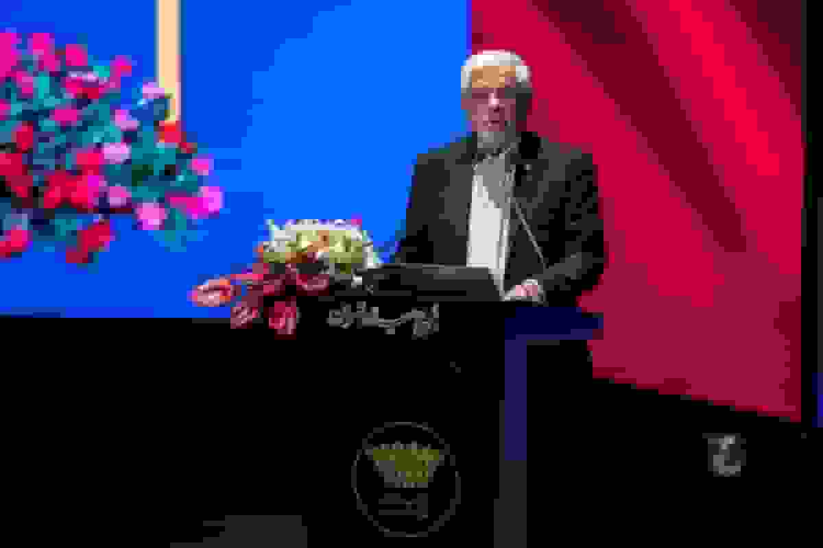 عارف: ضوابط بیمه جنگ را شامل نمی‌شود و ذات بیمه مصونیت بخشی است