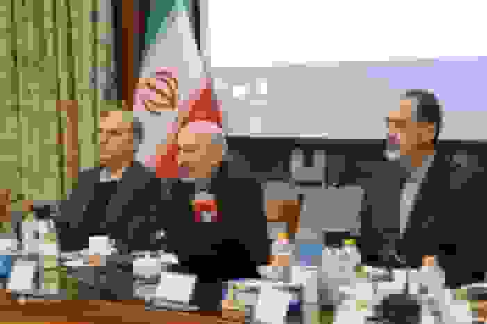 استادان مسئول پیگیری وضعیت تحصیلی دانشجویان هستند/ ممنوعیت خوابگاه برای دانشجویان سنواتی از نیمسال آینده