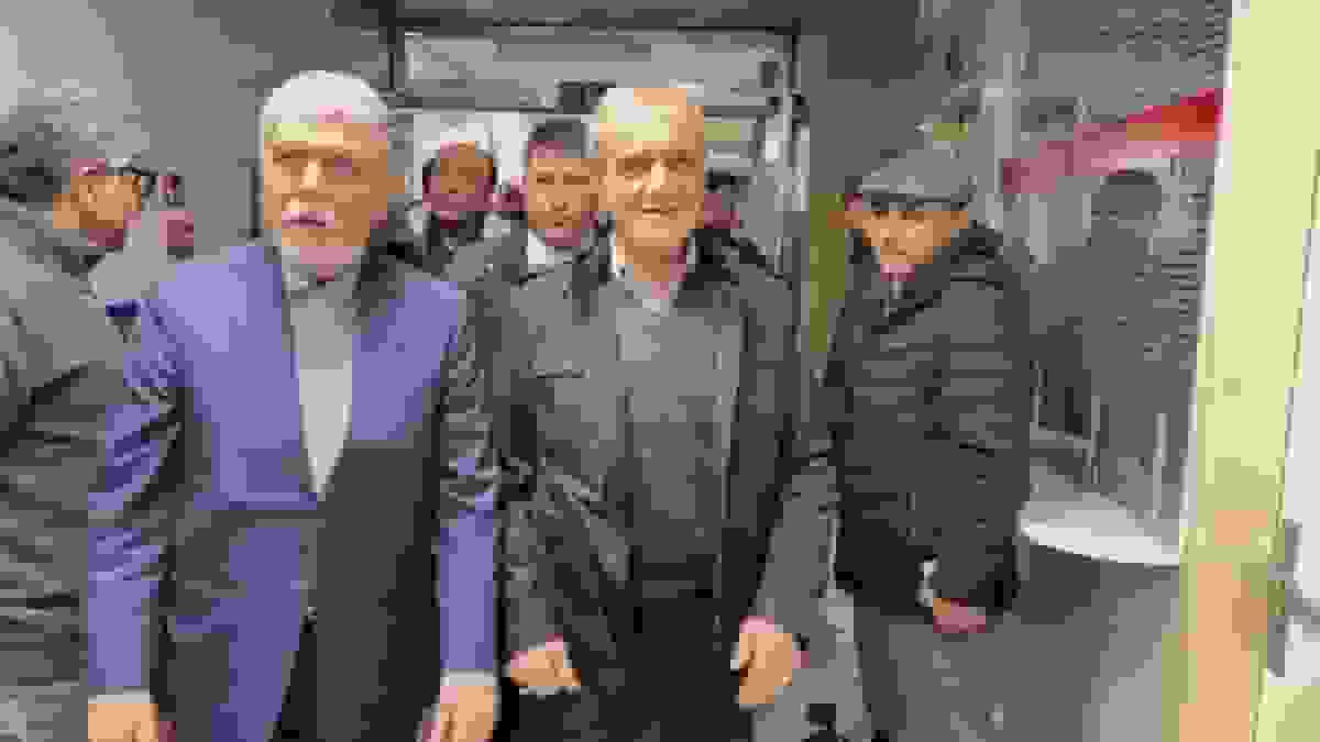 واکنش خانوادۀ رضا امیرخانی به عیادت رئیس جمهور