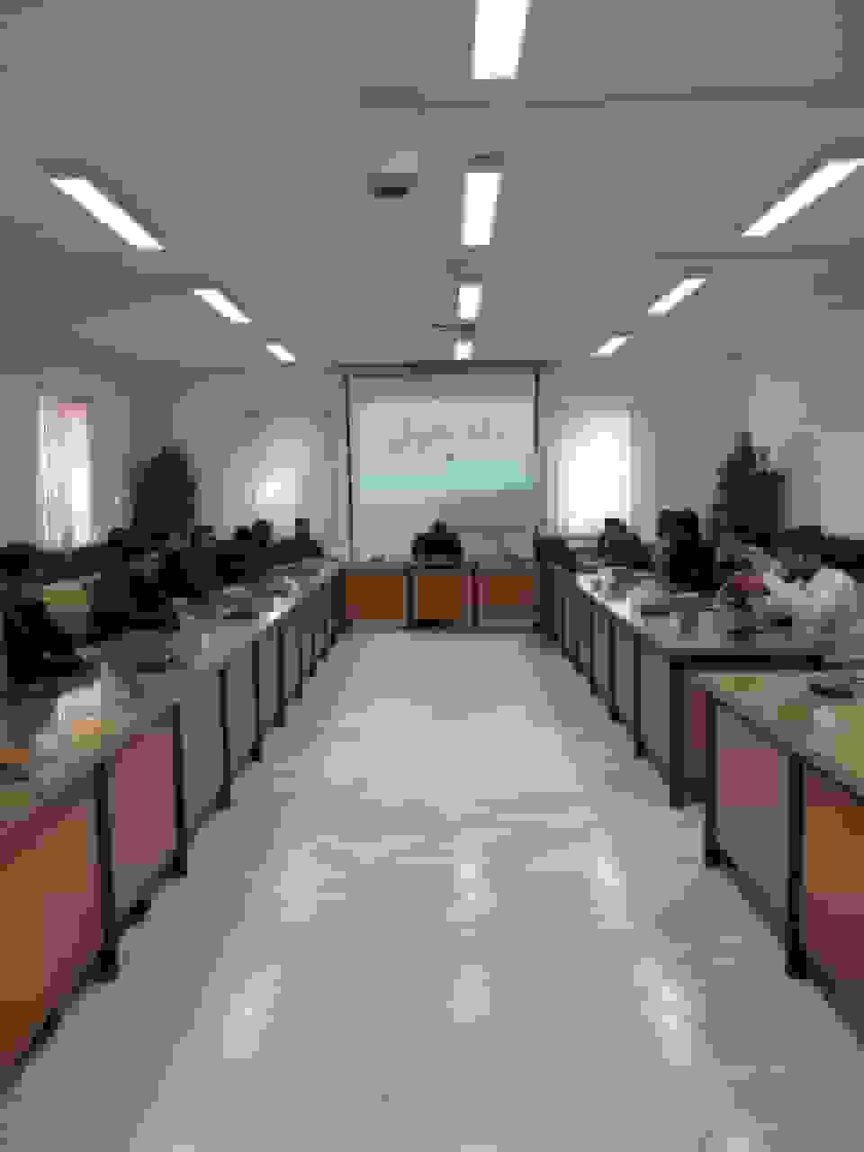 راه تحول؛ جست‌وجوی پاسخ‌های نو برای تربیت معلم تحلیل‌گر و آینده‌ساز