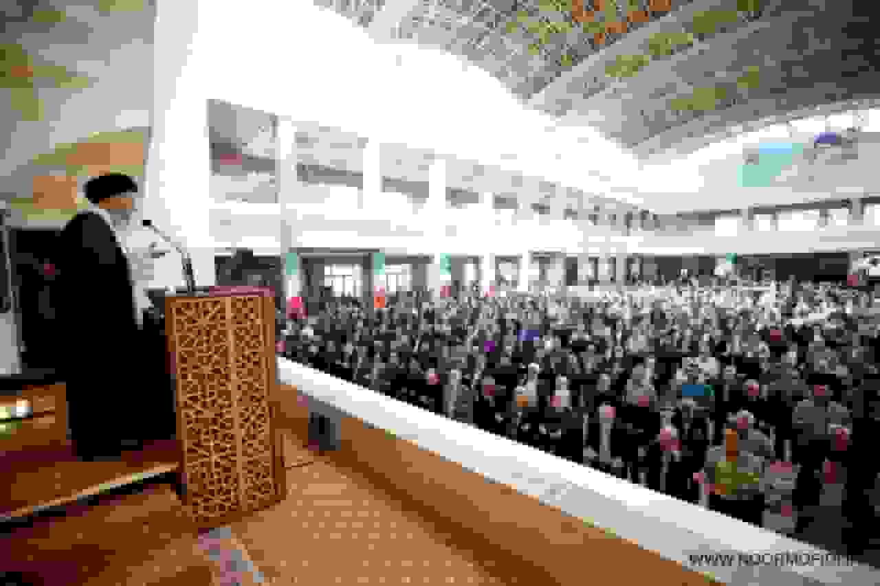 دشمنان با استفاده از هوش مصنوعی درصدد تخریب چهره امام خمینی هستند