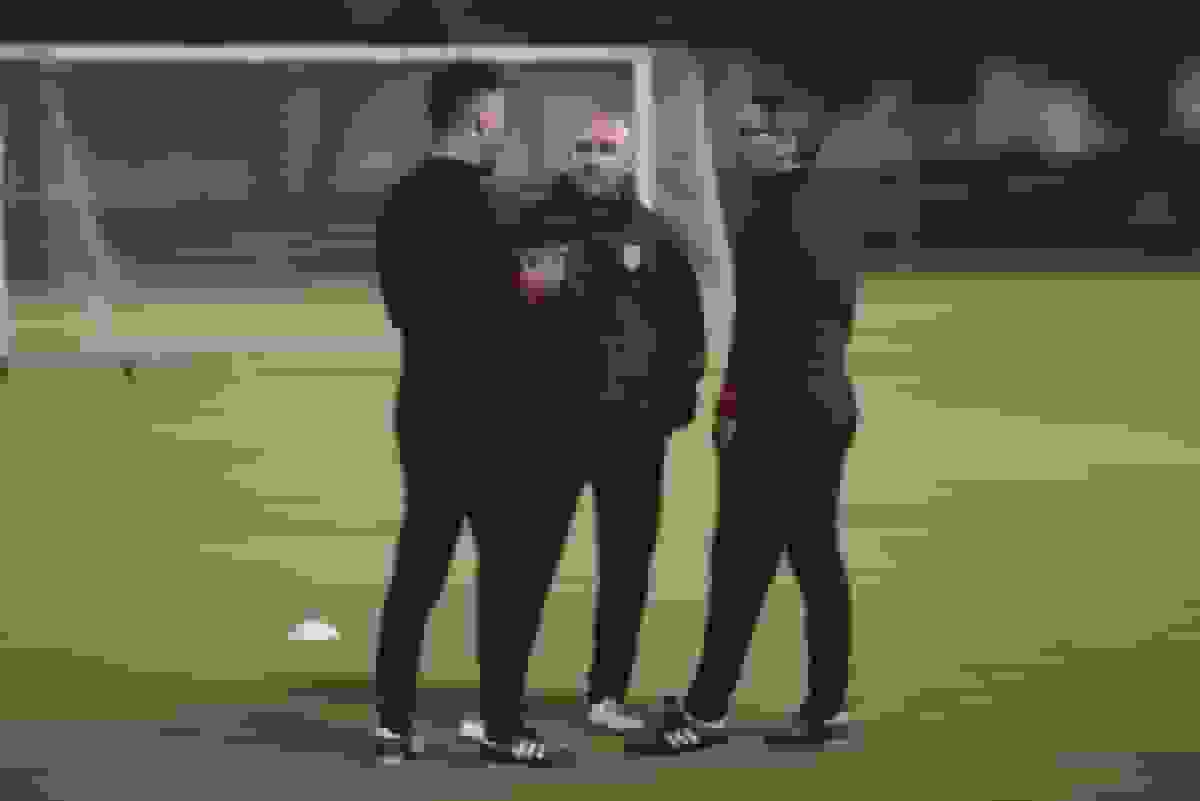 کادر فنی تیم ملی در شهرآورد تهران