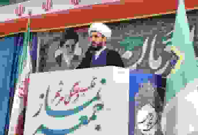 امام جمعه موقت جیرفت: دانشجوی ایرانی سرشار از استعداد و توانمندی است