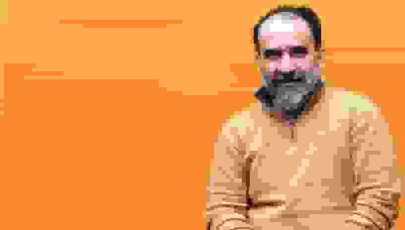 دو عمل جراحی موفقیت‌آمیز رضا امیرخانی برای ایجاد راه هوایی امن