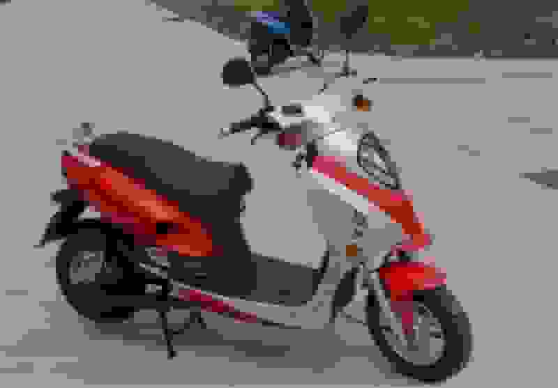 موتورسیکلت‌های برقی نیازمند گواهینامه هستند